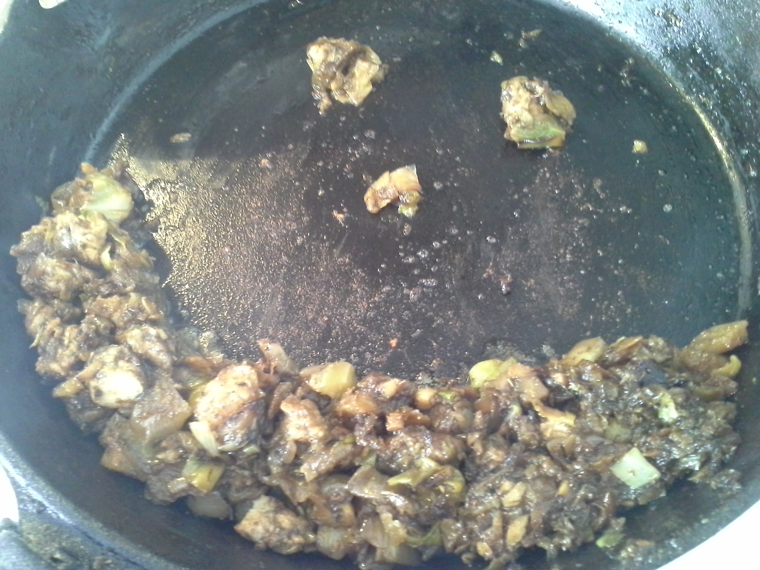 Breakfast: 11:05 a.m. | 1 pork chop, 1/4 head cabbage, 1/2 sweet onion, 4 cloves garlic, 2 Tbsp. coconut oil, herbs & spices